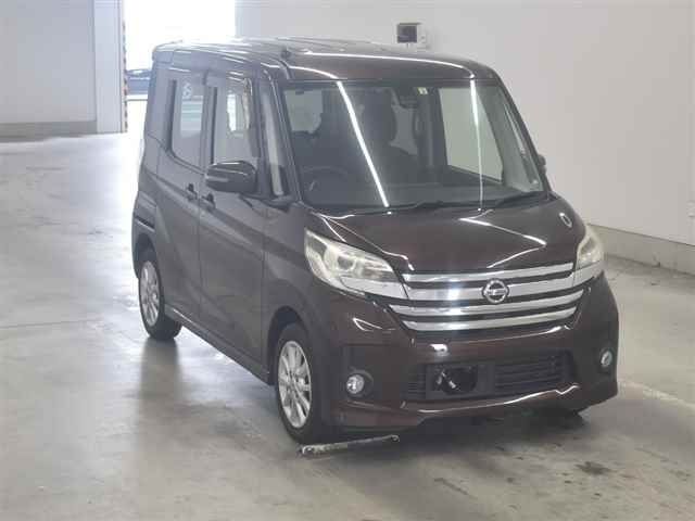 256 Nissan Dayz roox B21A 2015 г. (MIRIVE Aichi)